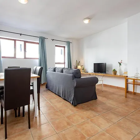 Inviting In - La Oliva Near The Apartment *